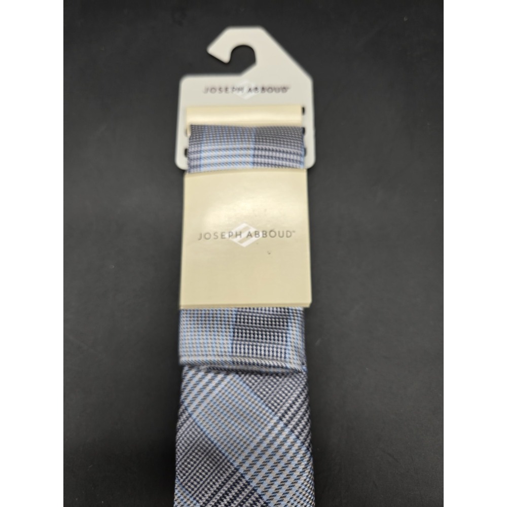 Joseph Abbound Men’s Silk Striped Tie And Pocket Square Combo